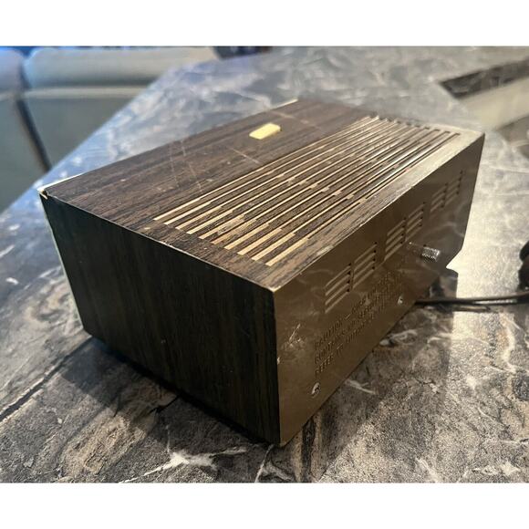 VINTAGE! AMC Solid State AM Alarm Clock Radio MC 40 -Tested! Works! Nice!! - Picture 4 of 7